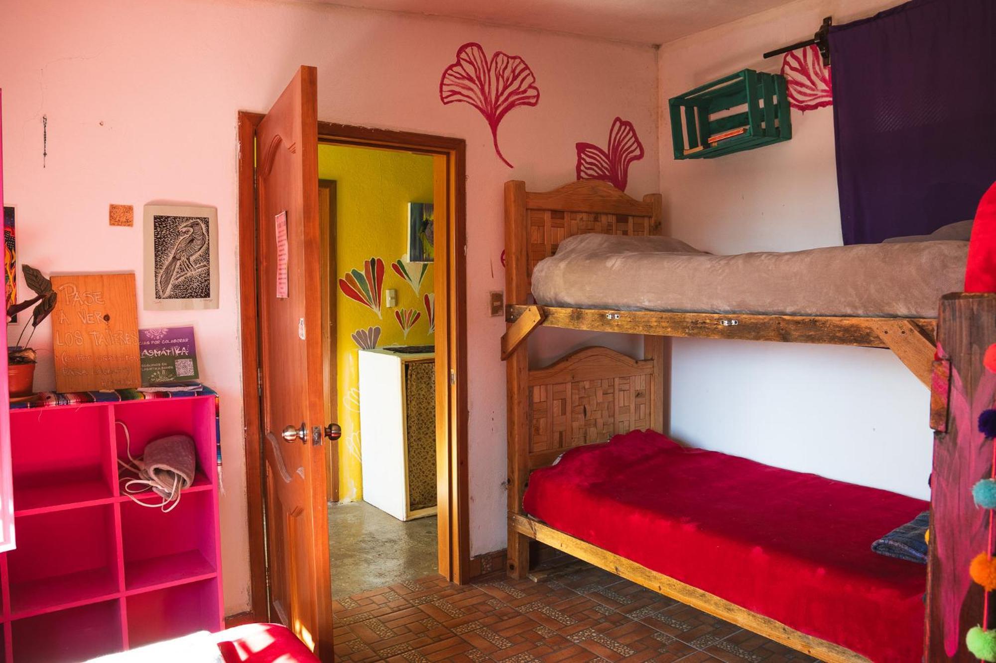 Bunk Bed in Female Dormitory Room,1641158760:JPEG